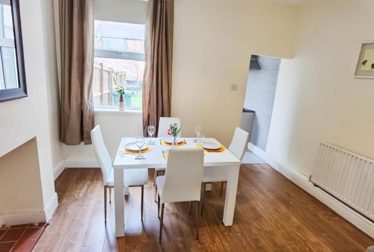 Kenrick Street Great House Available For Guests And Contractors Parking And Wifi Villa Nottingham Exteriör bild